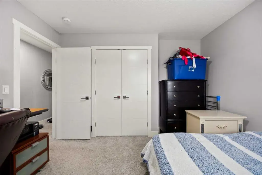 106 Baysprings Gardens SW