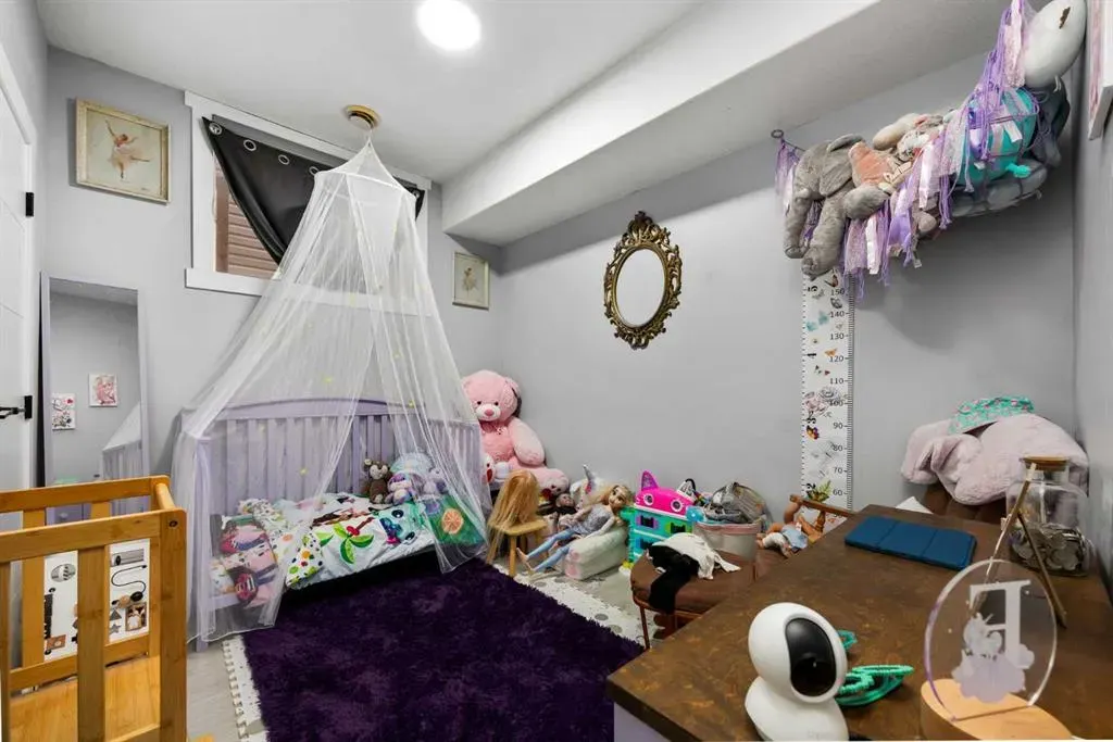 106 Baysprings Gardens SW