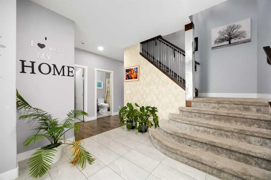 106 Baysprings Gardens SW