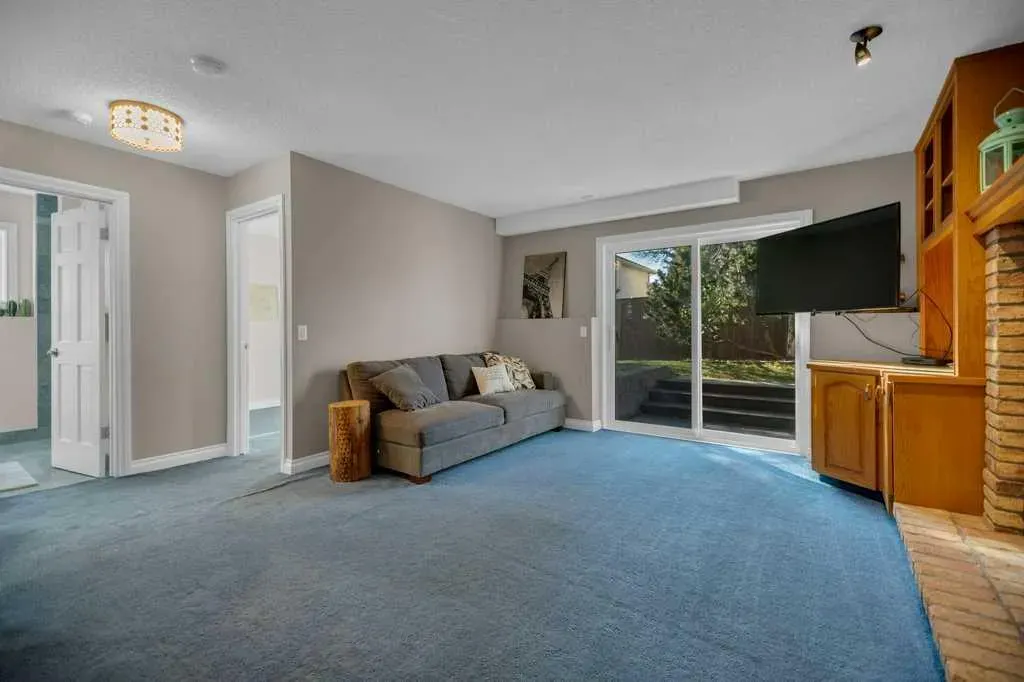 164 Mckerrell Crescent SE