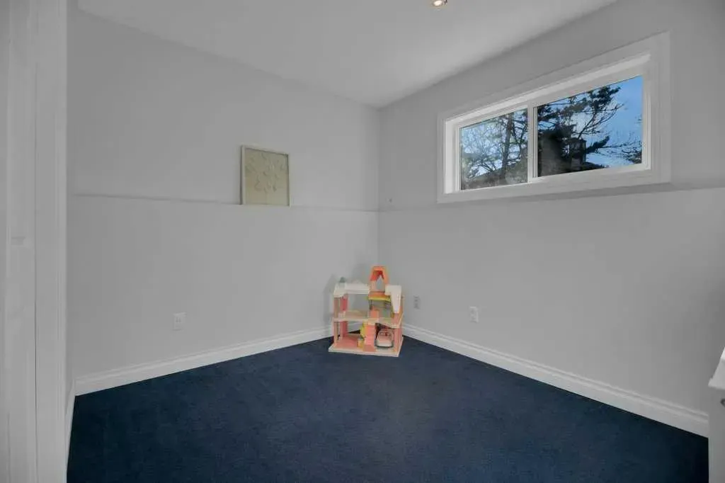 164 Mckerrell Crescent SE