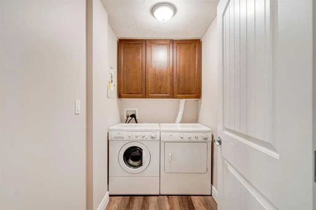 2010 35 Avenue SW, #205