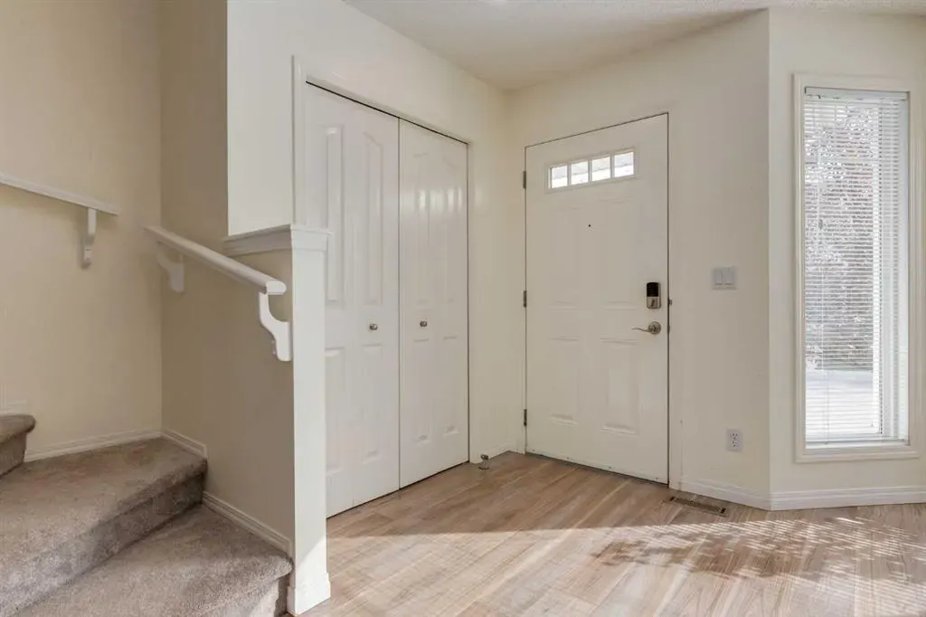 167 Cramond Green SE