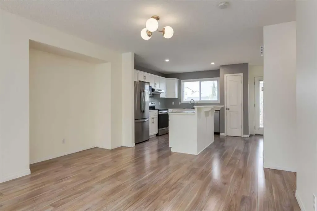 167 Cramond Green SE