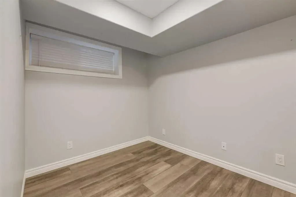 167 Cramond Green SE