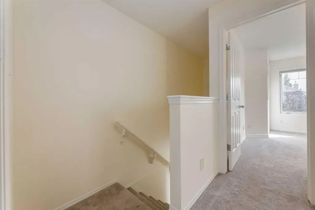 167 Cramond Green SE