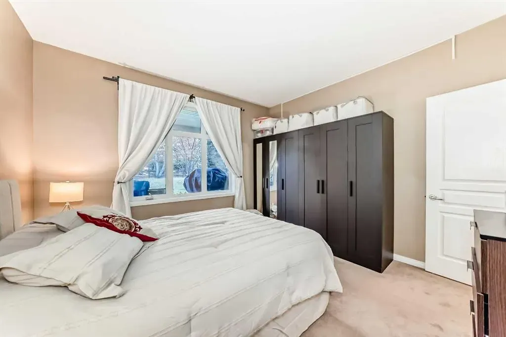 1113 Lake Fraser Court SE, #1113