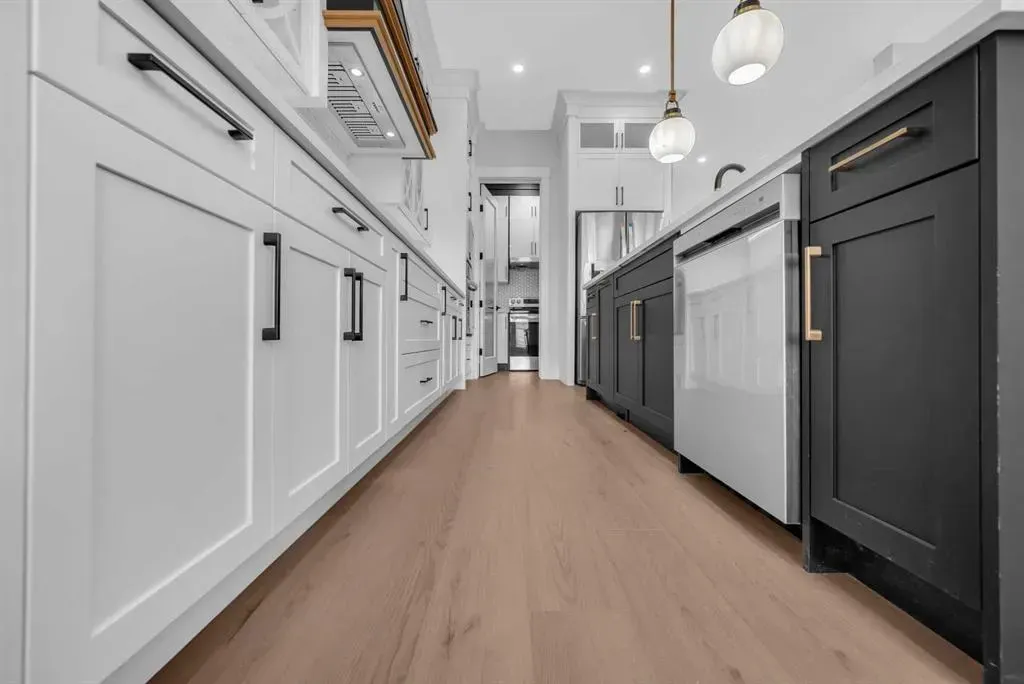 203 KINNIBURGH Place