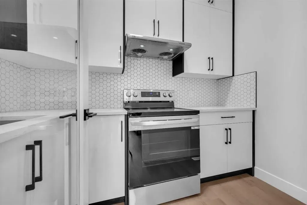 203 KINNIBURGH Place