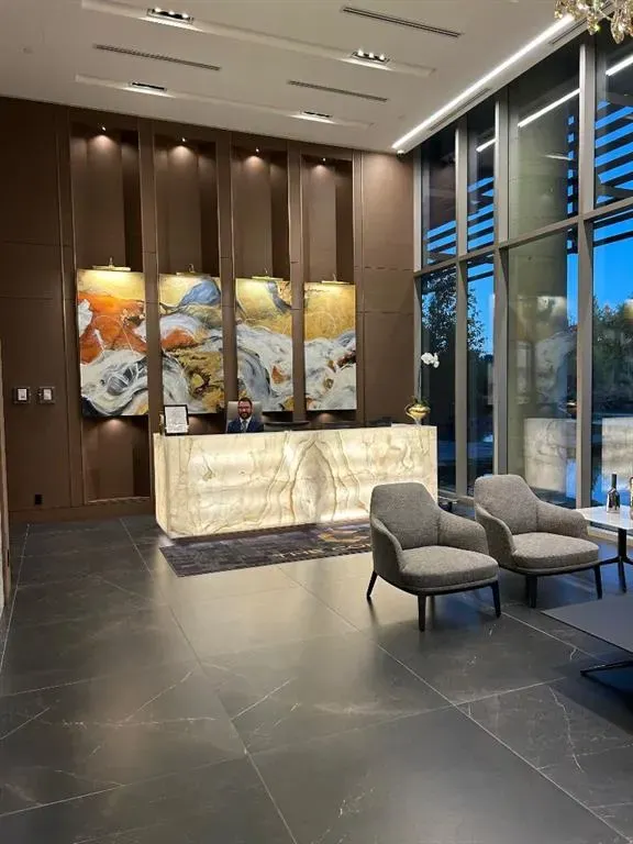 738 1 Avenue SW, #412