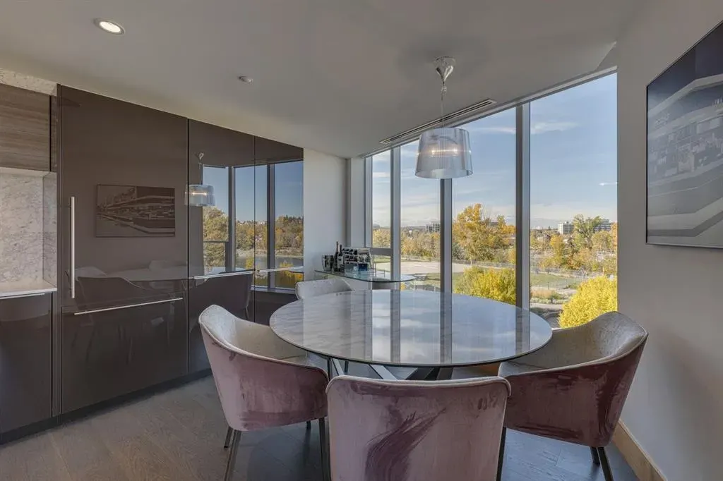 738 1 Avenue SW, #412