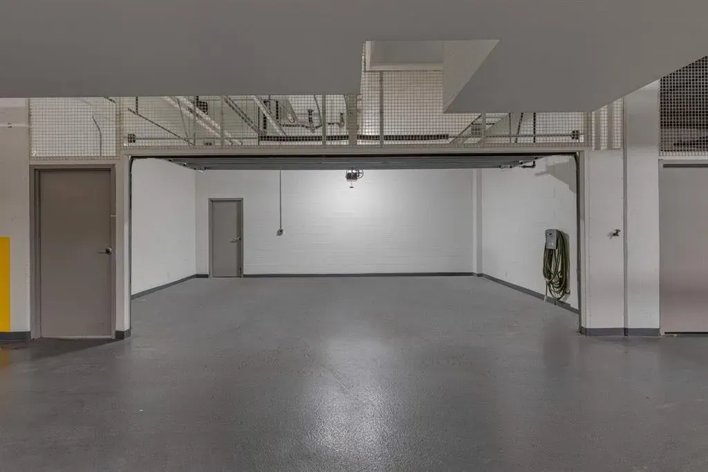 738 1 Avenue SW, #412