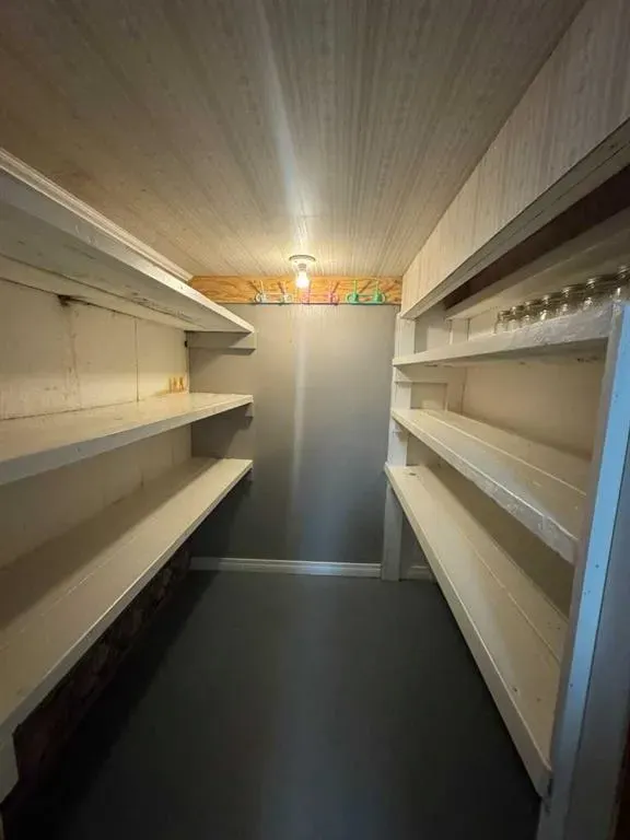 #2 715010 Range Road 84