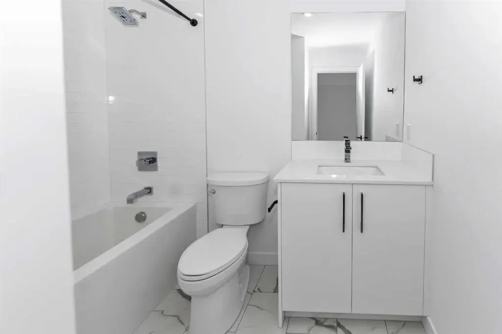 110 18A Street NW, #305