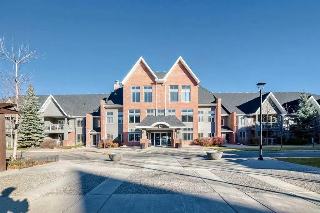 15 Everstone Drive SW, #237