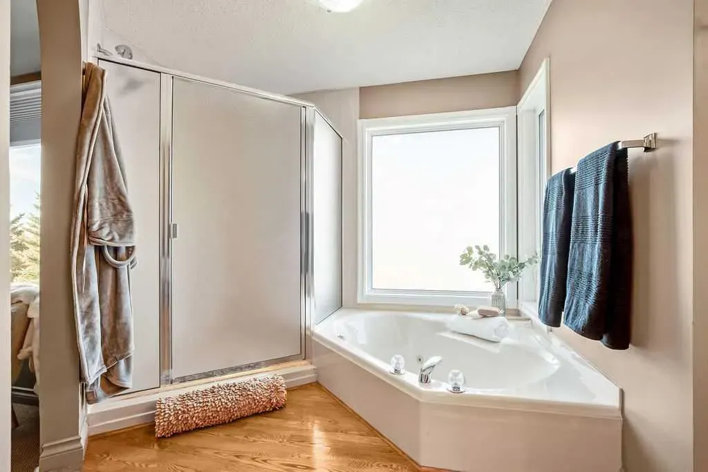 152 Douglas Woods Grove SE