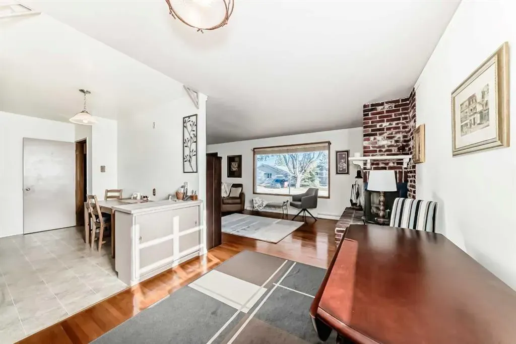 99 Westwood Drive SW