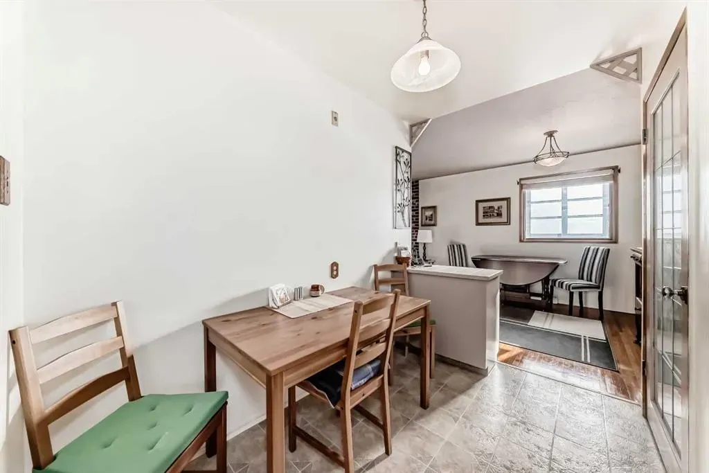 99 Westwood Drive SW