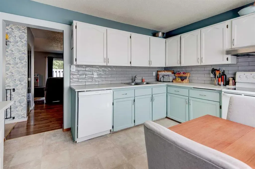 210 86 Avenue SE, #17