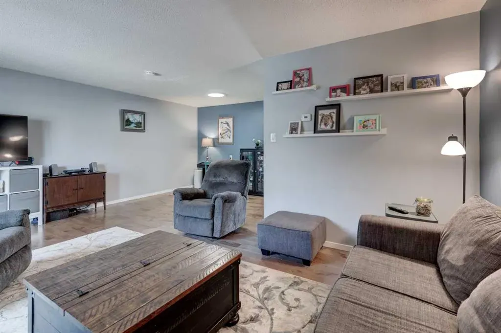 210 86 Avenue SE, #17