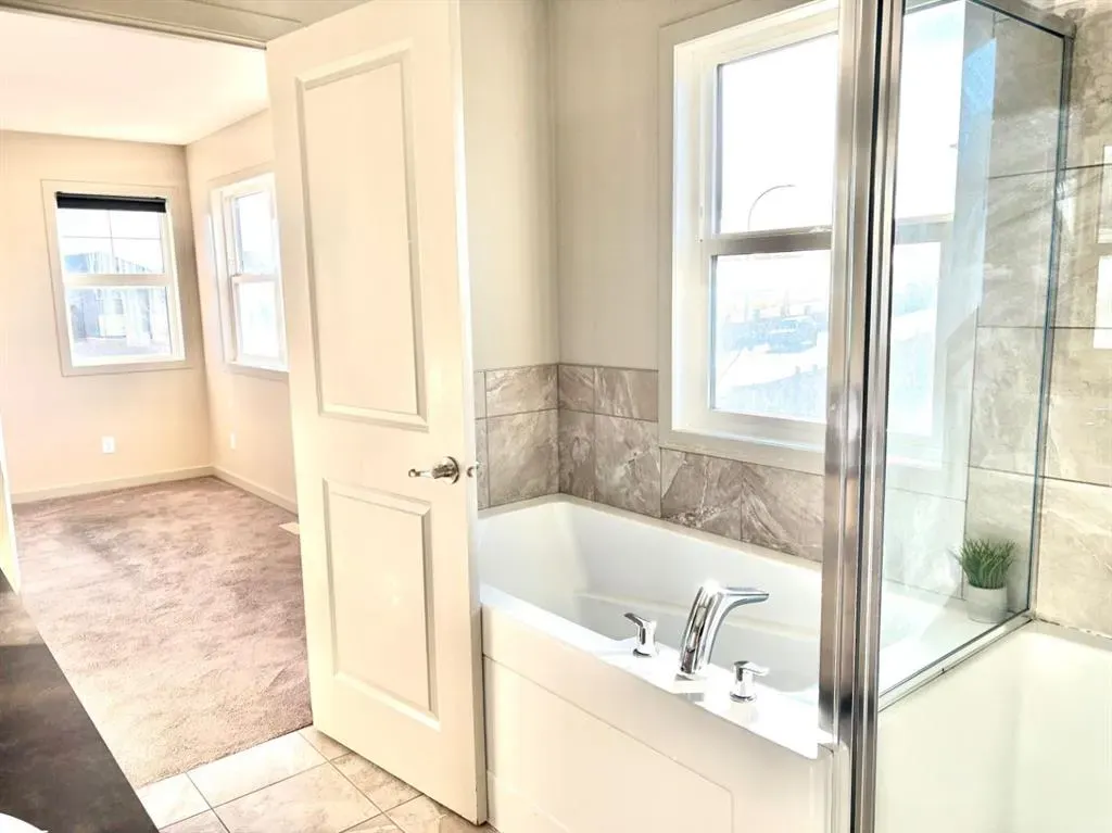 66 Evanscrest Terrace NW