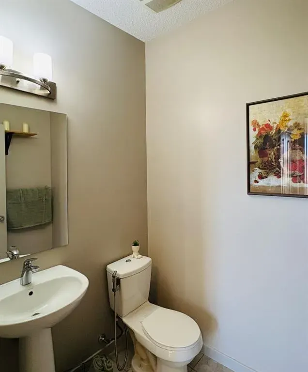 66 Evanscrest Terrace NW