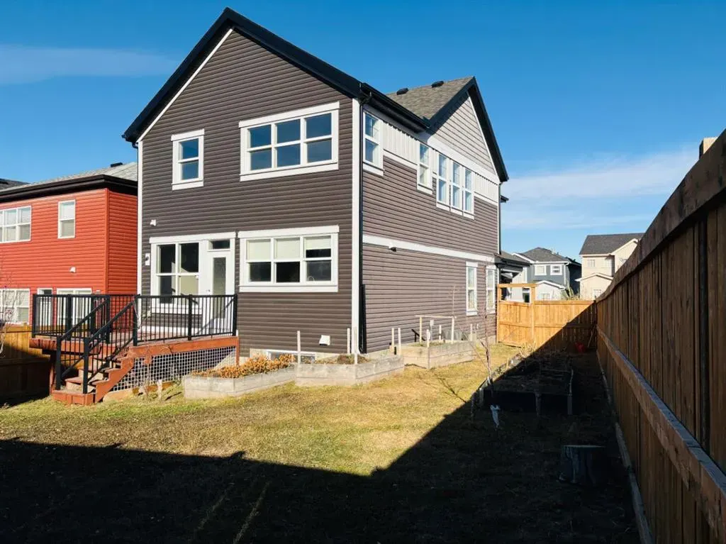 66 Evanscrest Terrace NW