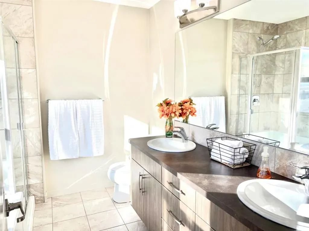 66 Evanscrest Terrace NW