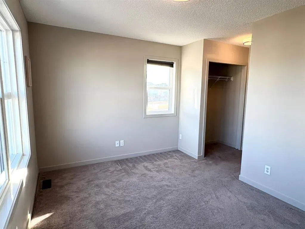 66 Evanscrest Terrace NW