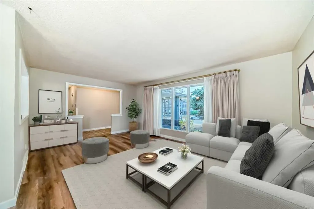 255 Parkwood Close SE