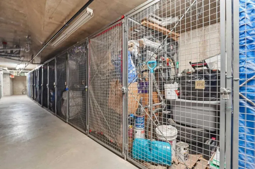 132 Rockyledge View NW, #3