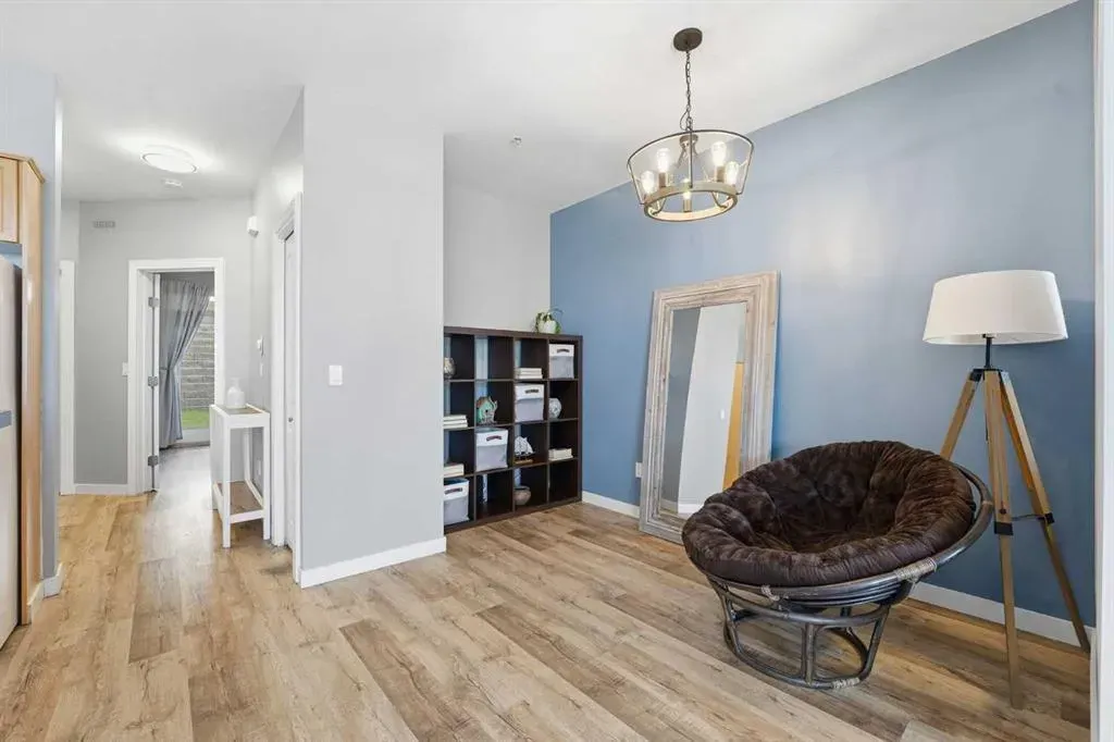 132 Rockyledge View NW, #3