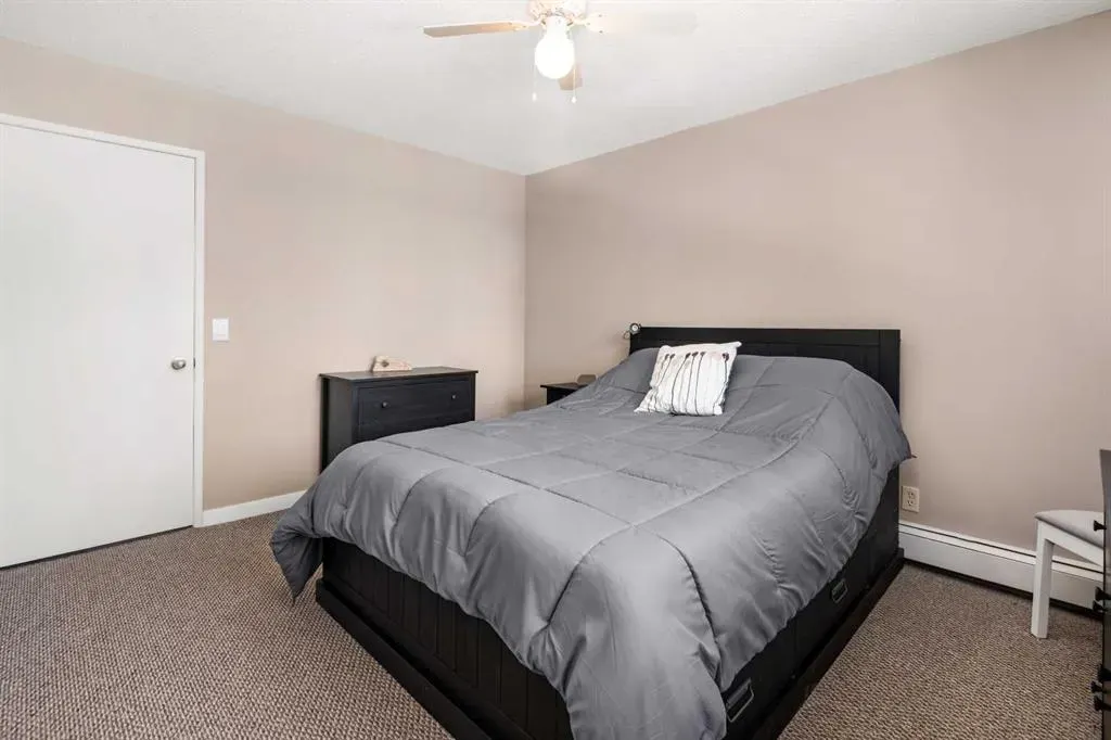 4001C 49 Street NW, #3201