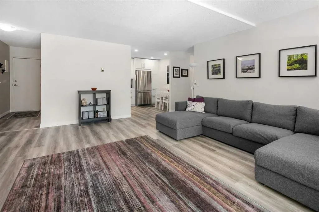 4001C 49 Street NW, #3201