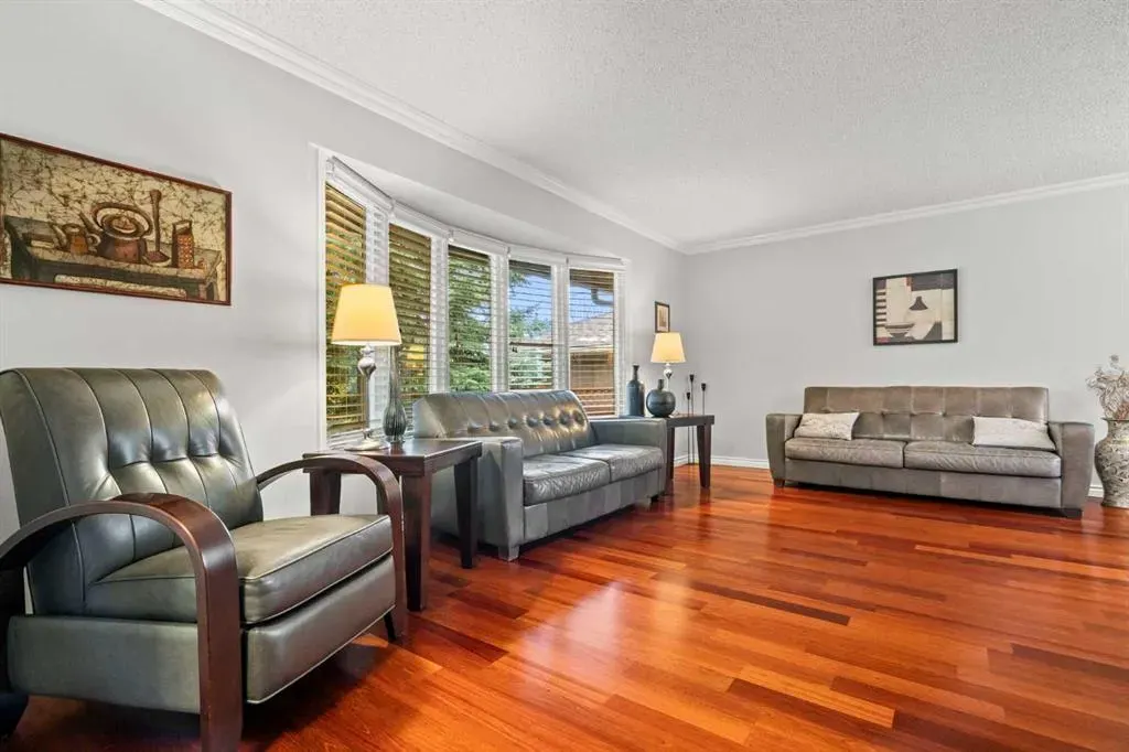 124 Canterbury Drive SW