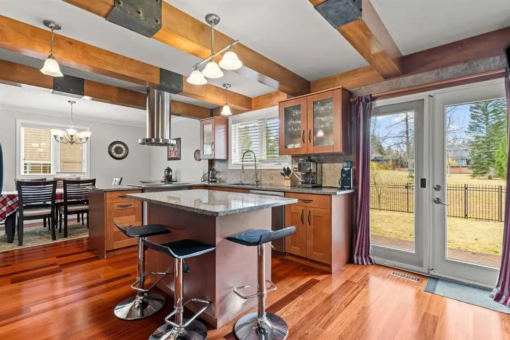 124 Canterbury Drive SW