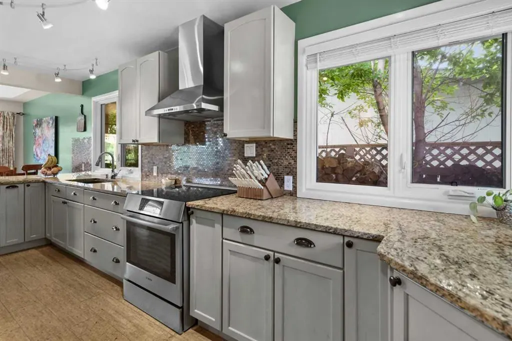 73 Cumberland Drive NW