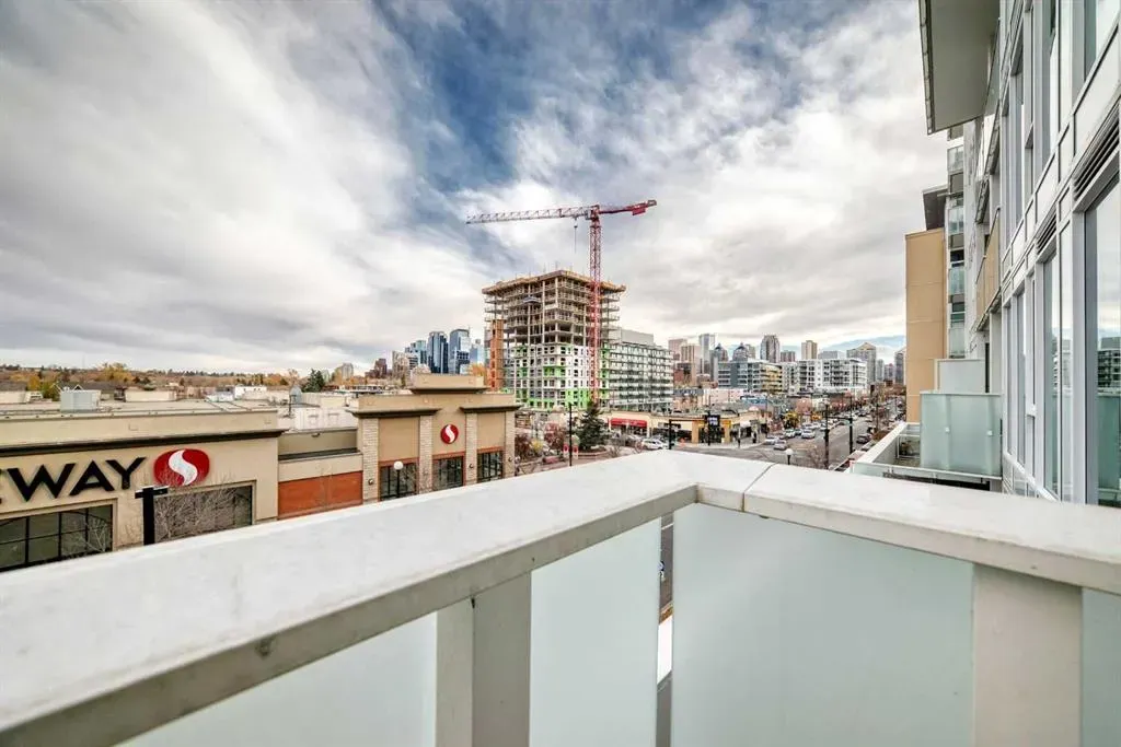 1107 Gladstone Road NW, #406