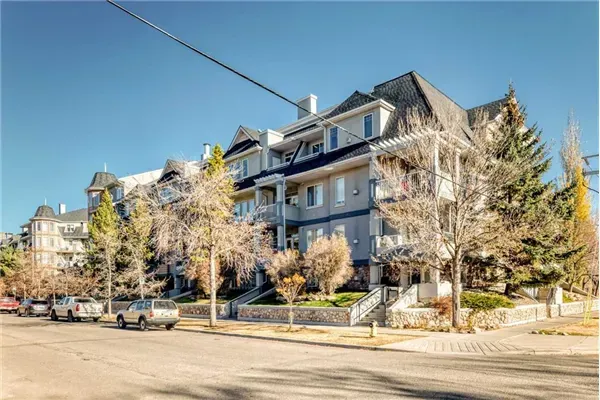 2422 Erlton Street SW, #101