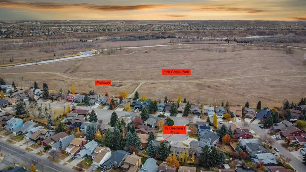 19 Deermoss Place SE