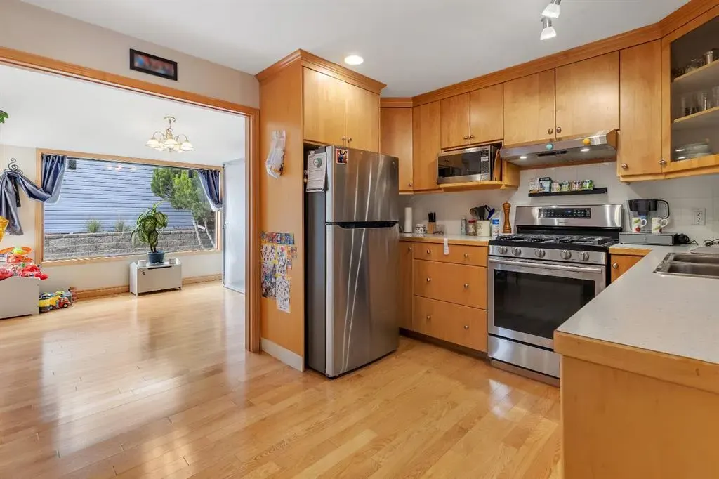 23 Millside Crescent SW