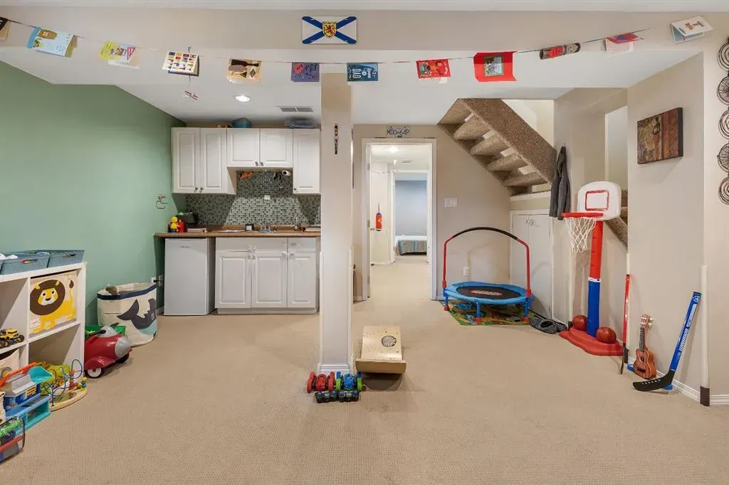 23 Millside Crescent SW