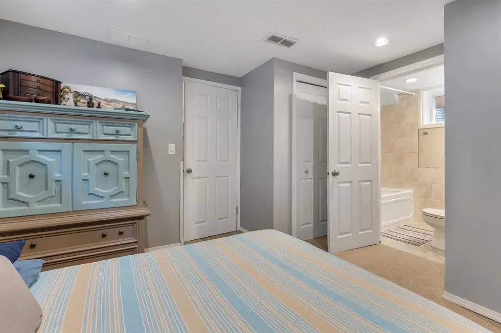 23 Millside Crescent SW