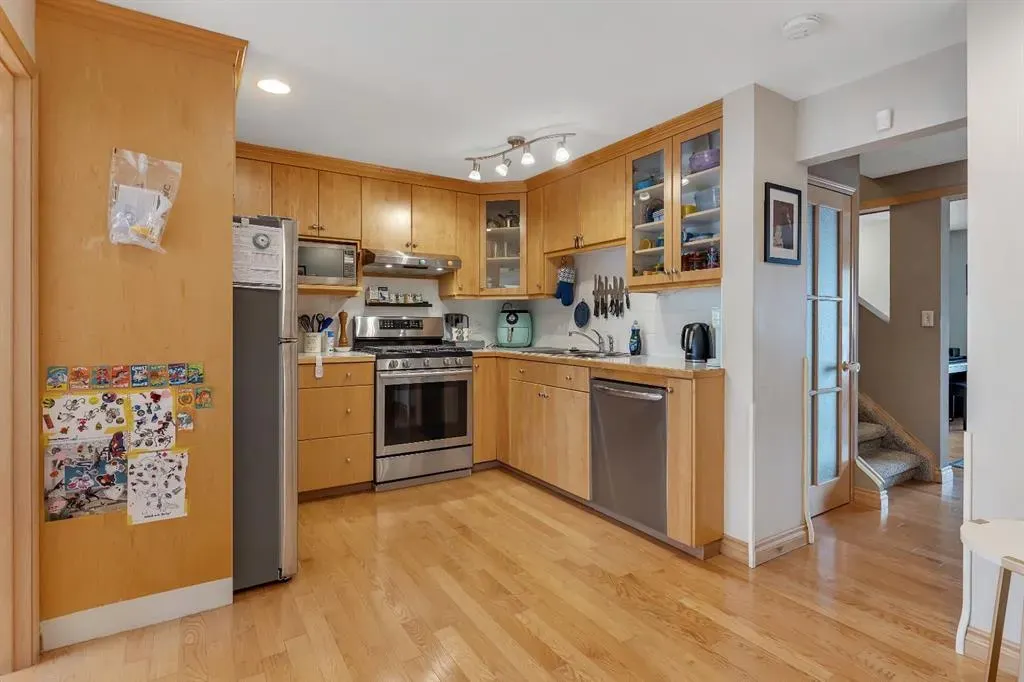 23 Millside Crescent SW