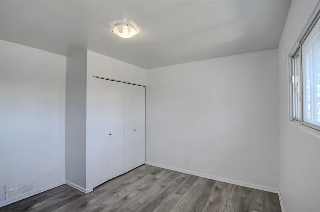 6011 Centre Street NW