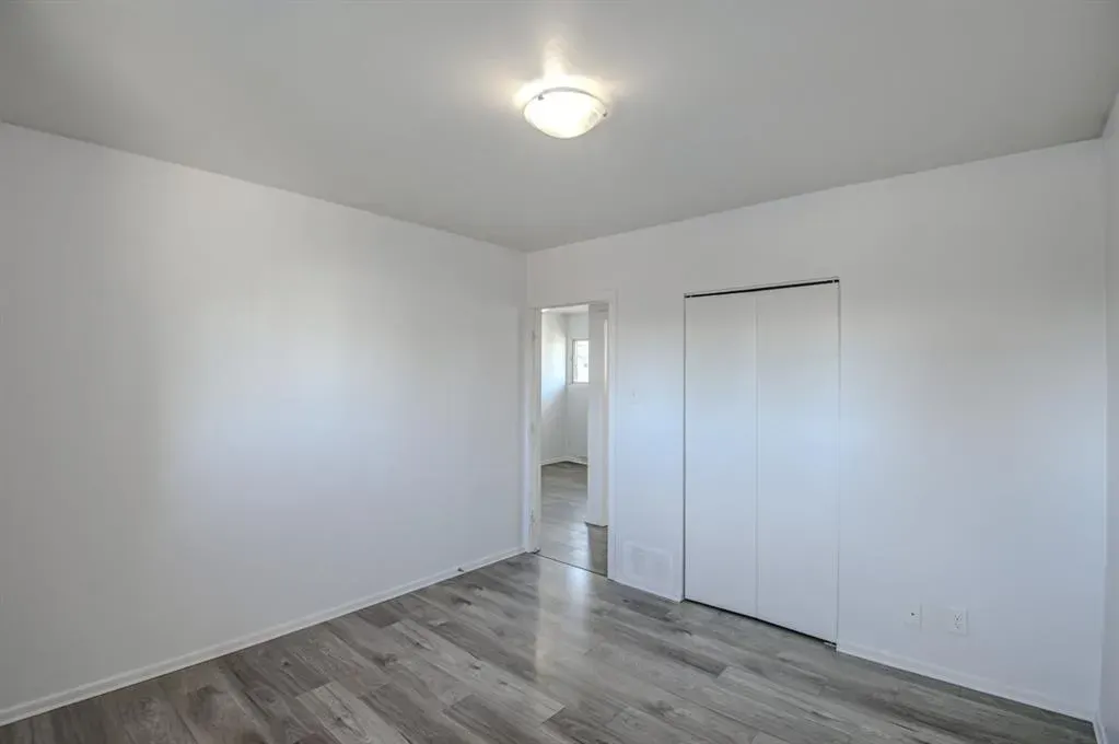 6011 Centre Street NW