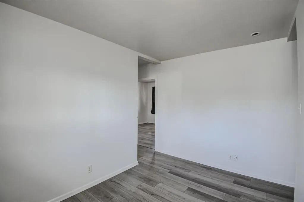 6011 Centre Street NW