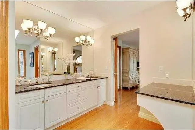 175 Pumpvalley Court SW