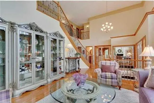 175 Pumpvalley Court SW