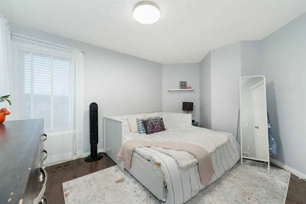 50 Tuscany Valley Rise NW